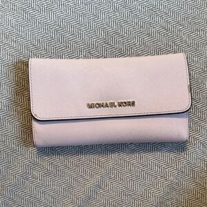Michael Kors Light Pink Wallet